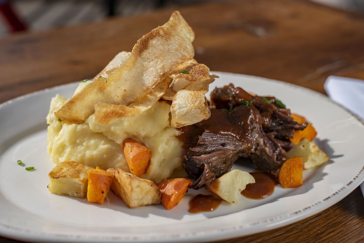 Jason Aldean’s Grandmas Pot Roast